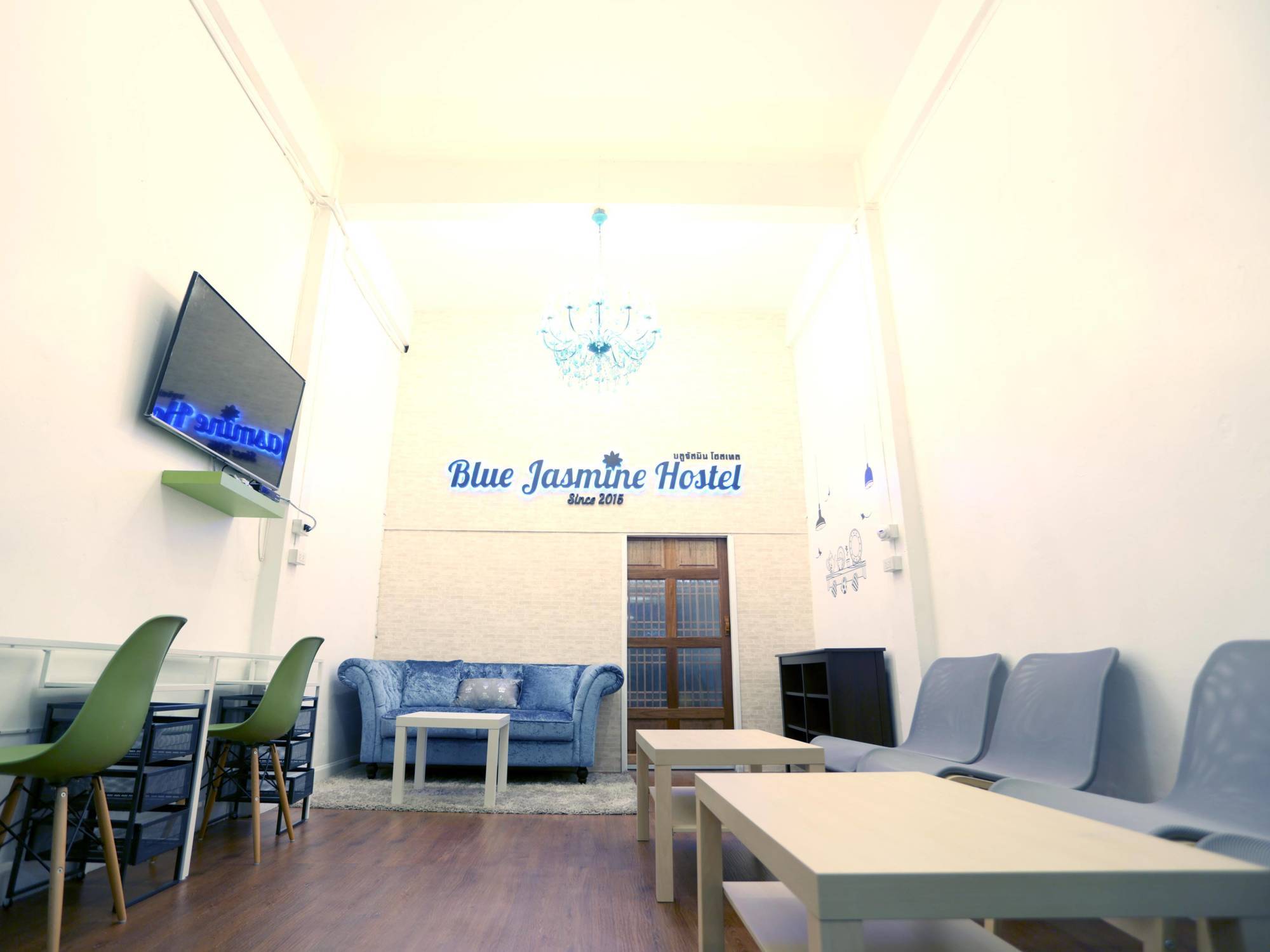 Blue Jasmine Hostel Bangkok Exterior photo