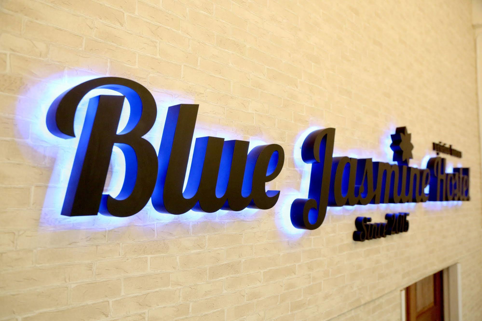 Blue Jasmine Hostel Bangkok Exterior photo